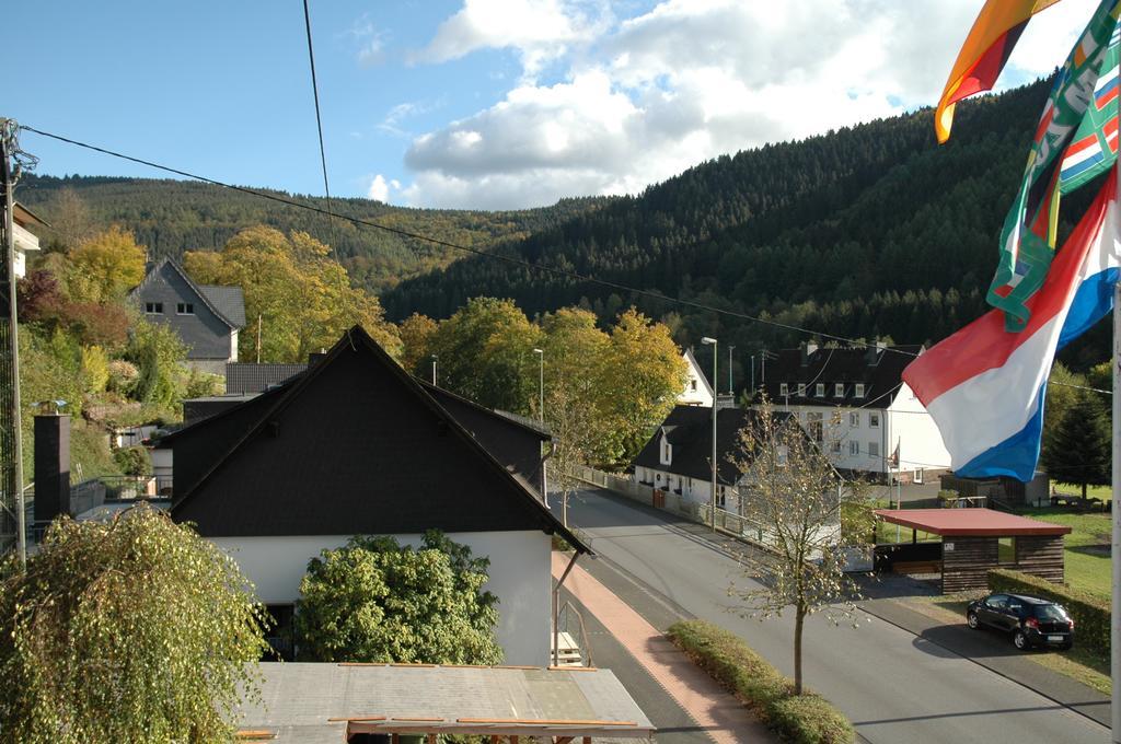 Gasthof Hollaender Eck Lennestadt Exterior foto
